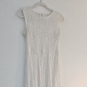 Elegant White Lace Maxi Dress